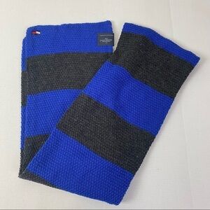 Tommy Hilfiger Wool Blend Reversible Color Block Scarf 10“ x 70“